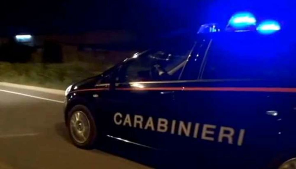 Scontro tra auto in via san Rocchino SIRENE DI NOTTE