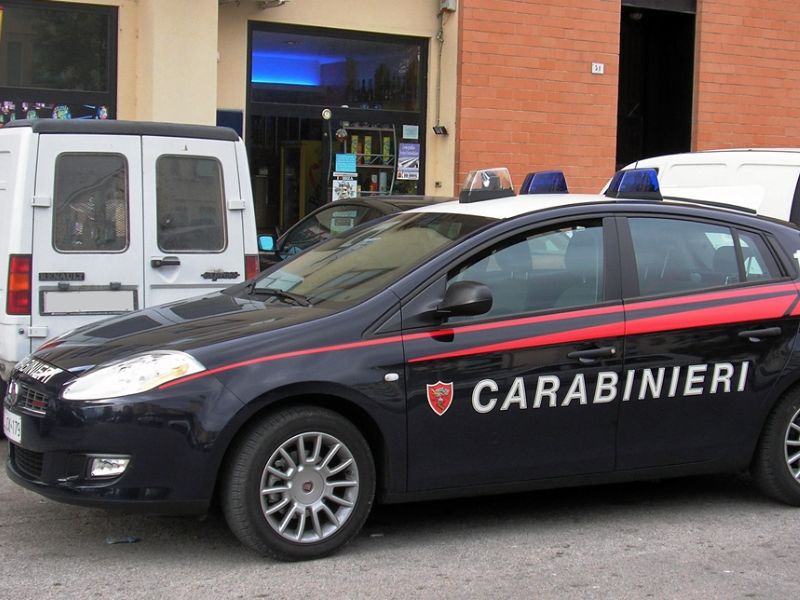 Carabinieri condannati per lo scandalo trans: ricatti in cambio di rapporti intimi