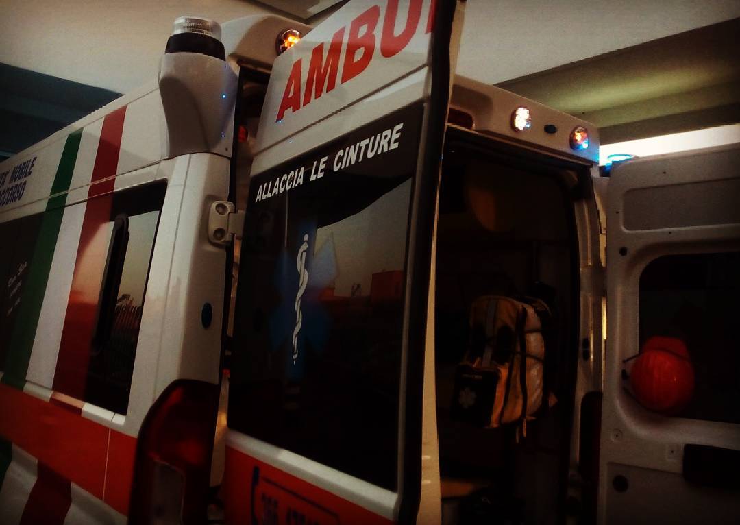 Investito ciclista grave un 63enne SIRENE DI NOTTE
