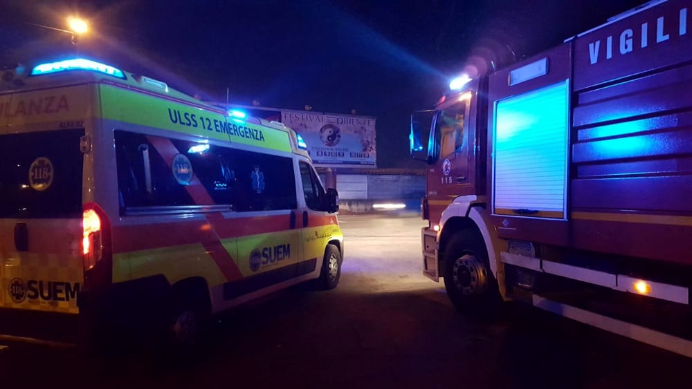 Incidente stradale grave 75enne SIRENE DI NOTTE