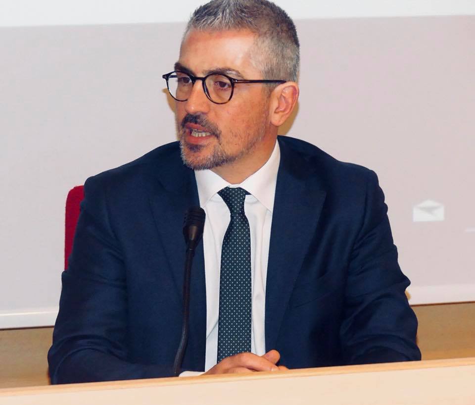 Opposizione contro Palazzi “E’ indegno deve andarsene”