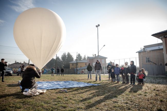 Pallone sonda dalla Bassa allo Spazio per fotografare la Terra