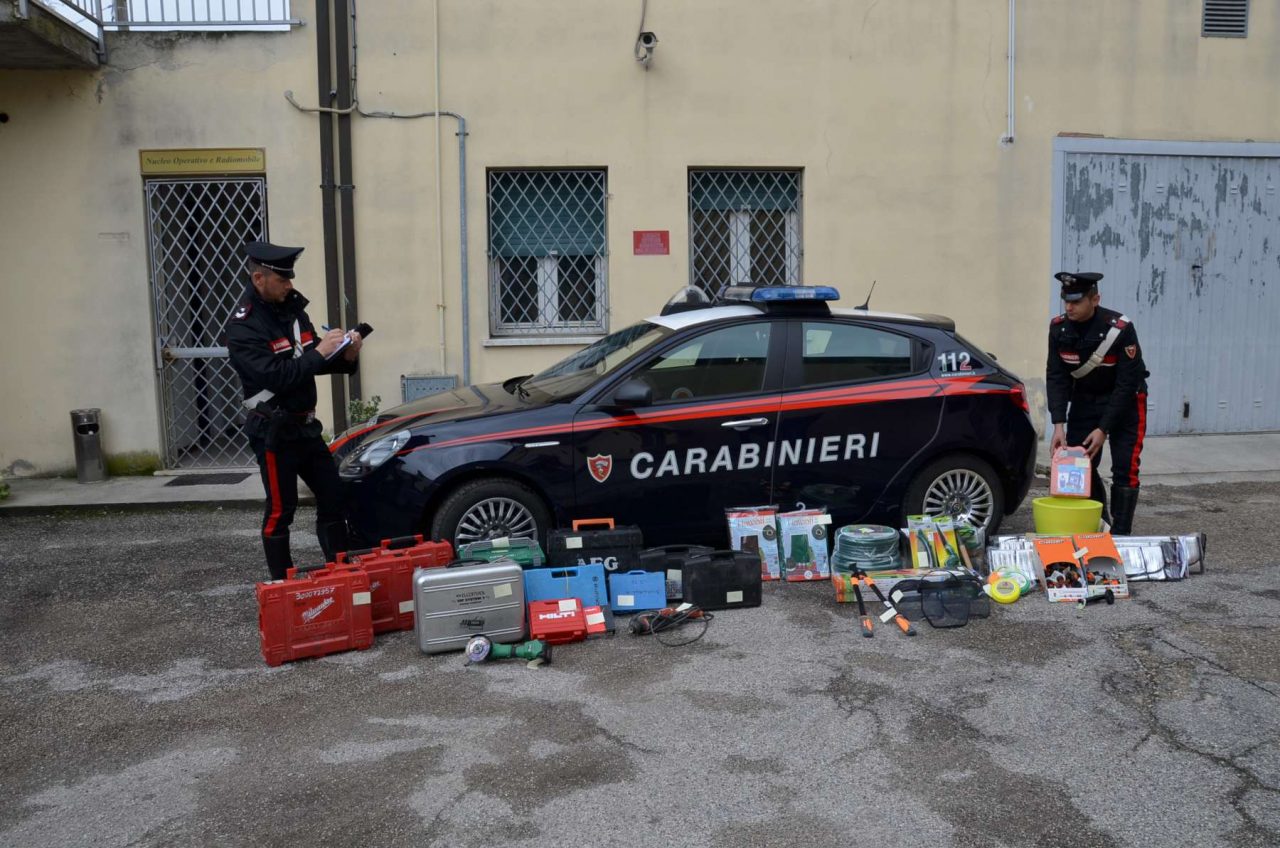 Refurtiva recuperata si cercano i proprietari