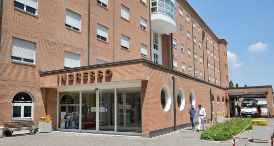 Stiamo a casa, i soldi risparmiati doniamoli alle terapie intensive