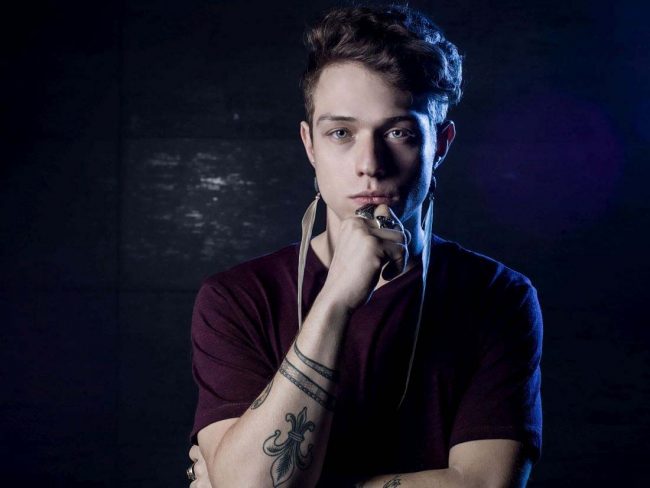 Il cantante Irama vince “Amici”