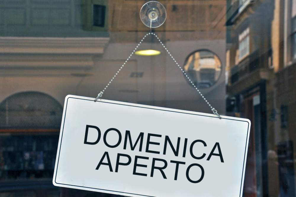 Aperture domenicali Confesercenti Mantova: “Non fanno bene al mercato”