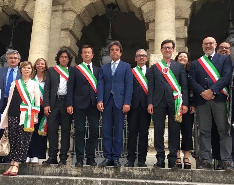 Educazione alla cittadinanza a scuola Mantova firma la proposta di legge