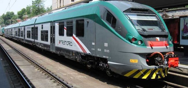 “Scendete dal treno” guasto al deviatoio a Canneto sull’Oglio stamane