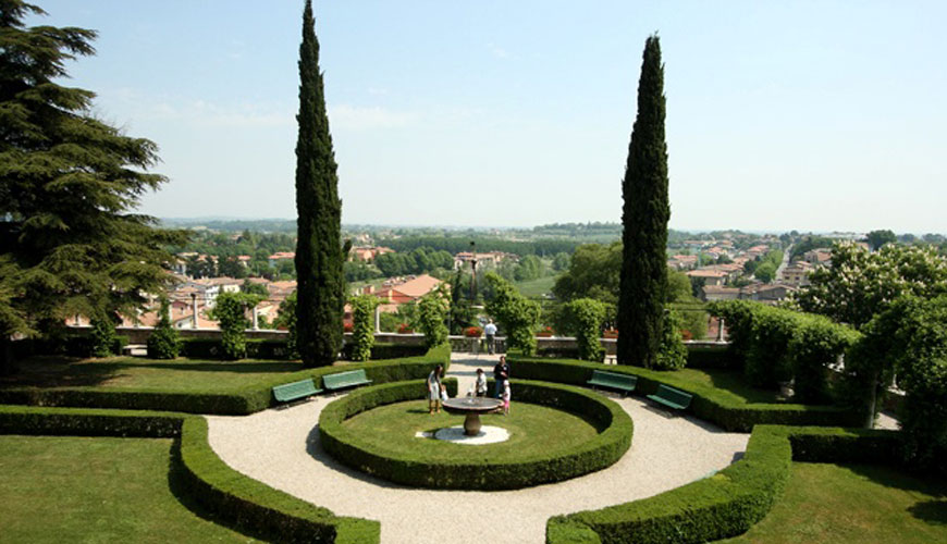 Giardini dei Gonzaga: incontro alla Madonna della Vittoria