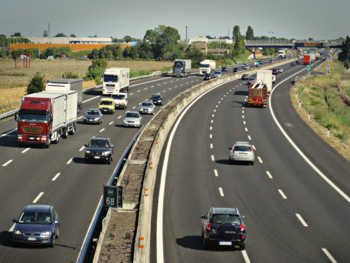 La giunta Fontana revoca la costituzione di Lombardia Mobilità