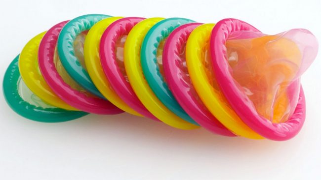 Preservativi gratis in Lombardia per gli under 24: il Popolo della famiglia non ci sta