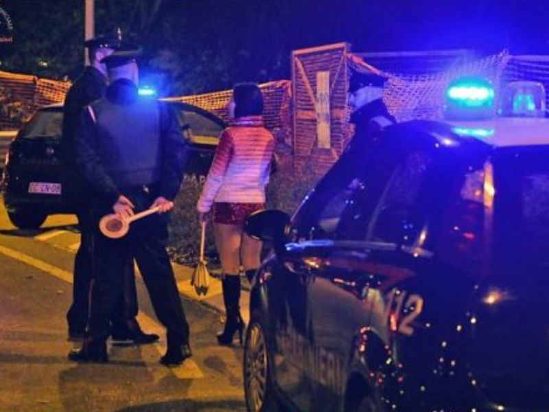 Arresti prostituzione Como: “Ha ragione Salvini, superare la Legge Merlin”