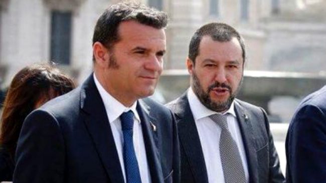 Negozi chiusi la domenica: il ministro che viene dalla Bassa si mette “di traverso”