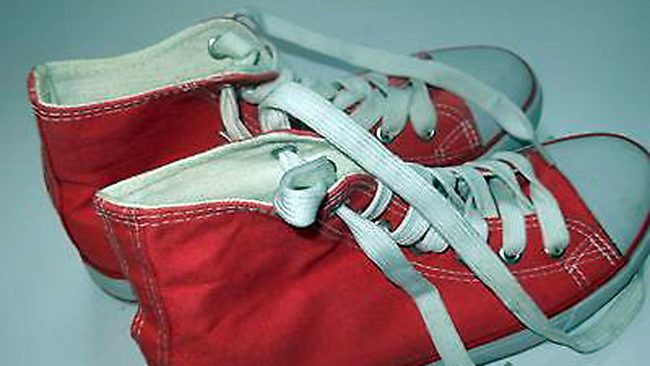 Auchan costretta a ritirare lotto di scarpe da ginnastica