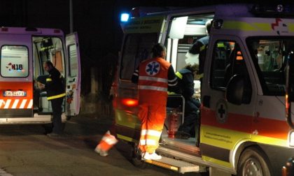 Scontro tra due auto, soccorse 4 persone SIRENE DI NOTTE