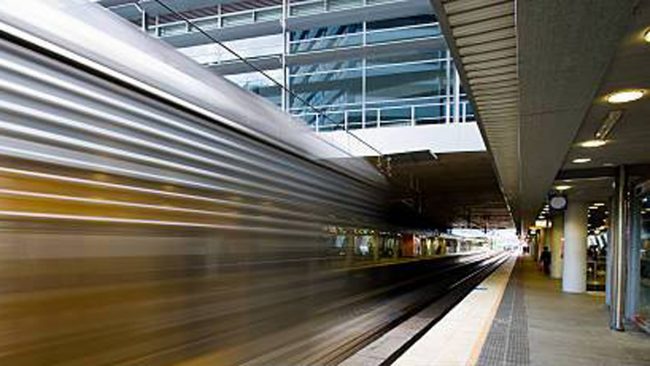 I nuovi treni per i pendolari lombardi? Sono stati mandati a Genova…