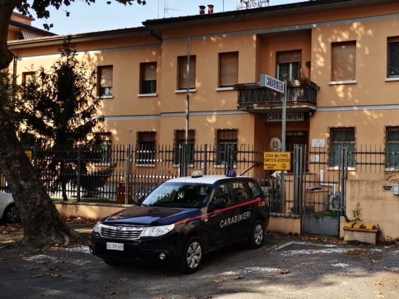 Sorpreso a rubare da un’auto in sosta: arrestato 46enne