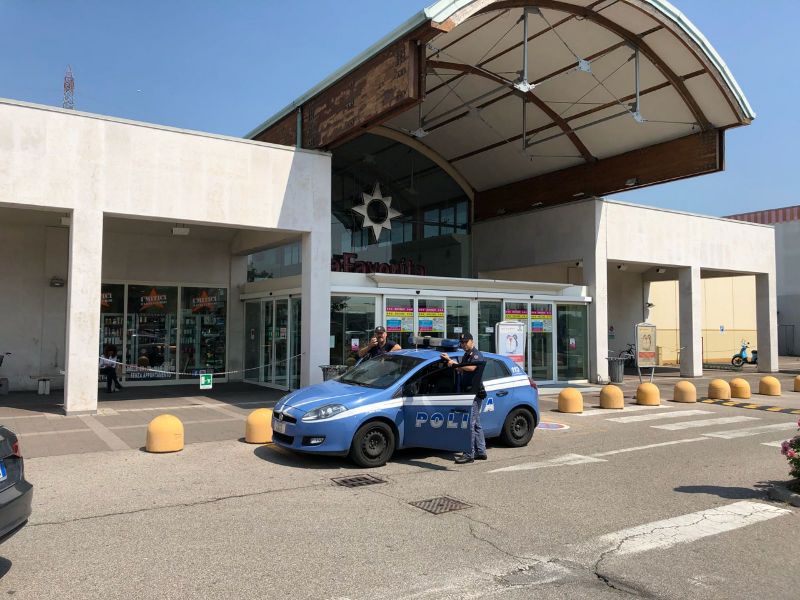 Ladro seriale in azione al Centro Commerciale La Favorita