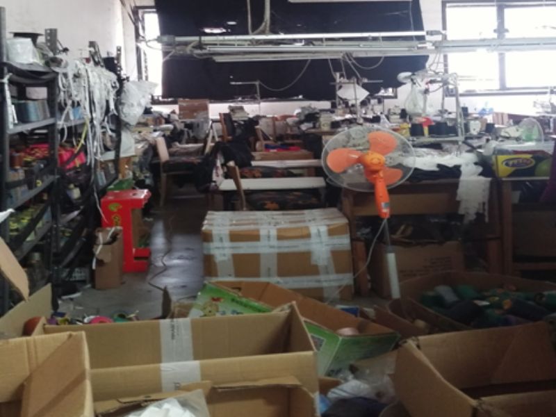 Sfruttamento manodopera clandestina nel “settore della calza”: tre arrestati FOTO