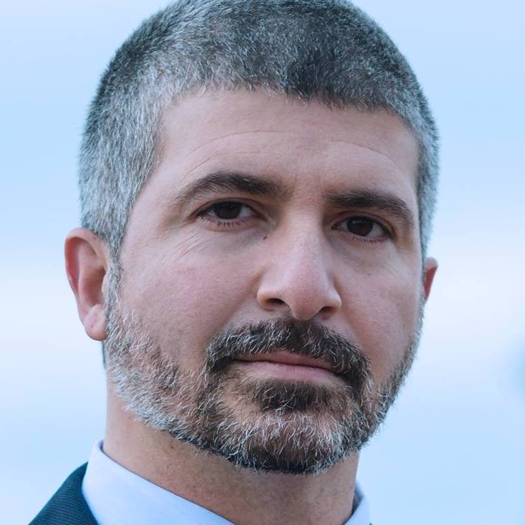 Circolo Casapound a Mantova, proteste e il disappunto del sindaco Palazzi