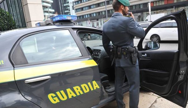 Evasione, frode fiscale e riciclaggio: sette indagati e sequestri anche a Mantova