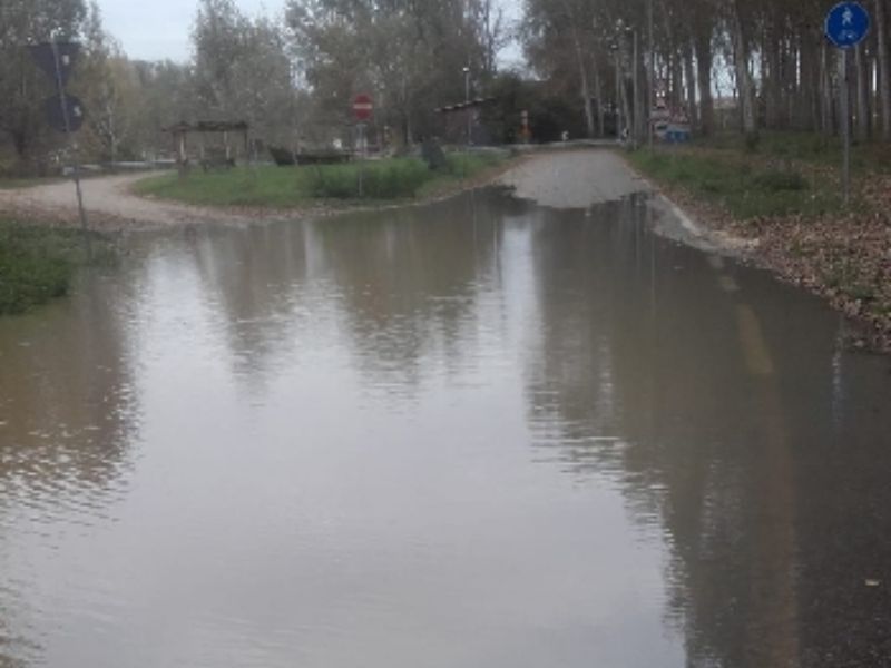 Chiuso il ponte di barche di Torre d’Oglio