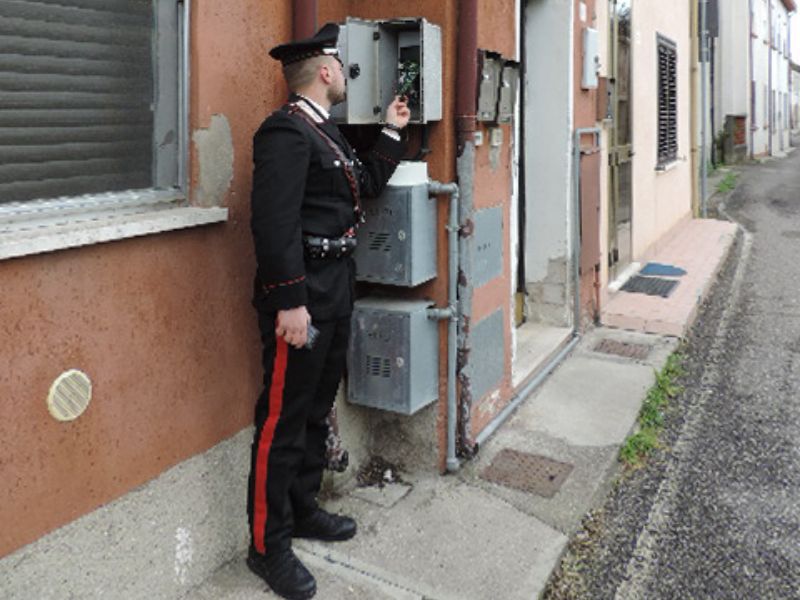 Occupa abusivamente appartamento disabitato, arrestato 30enne