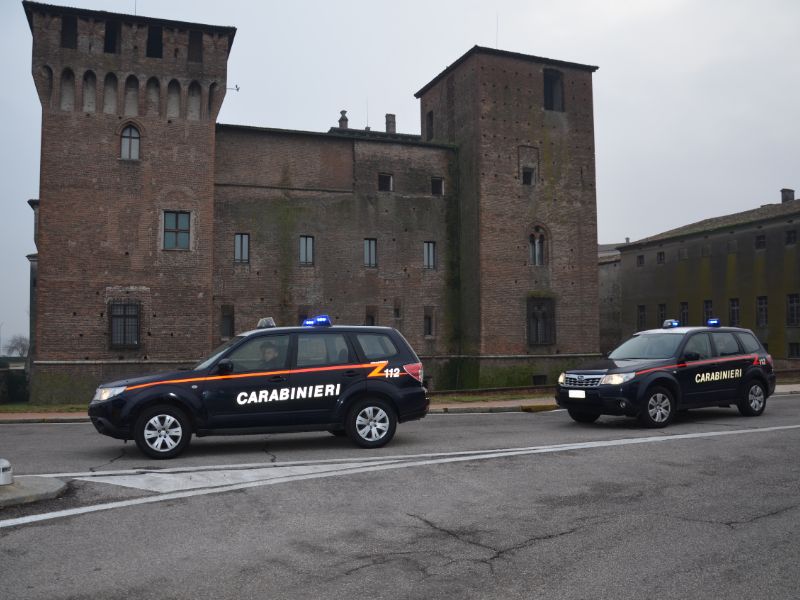 Controlli intensificati a Mantova: 4 persone denunciate e 2 cittadini extracomunitari espulsi