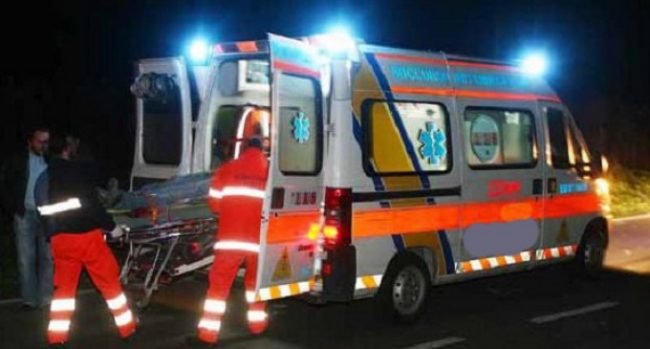 Incidenti stradali e scontro di gioco SIRENE DI NOTTE