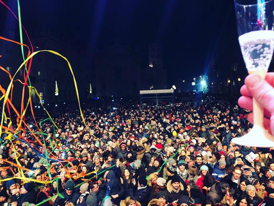 Capodanno in piazza Sordello: 11mila persone e Palazzi festeggia