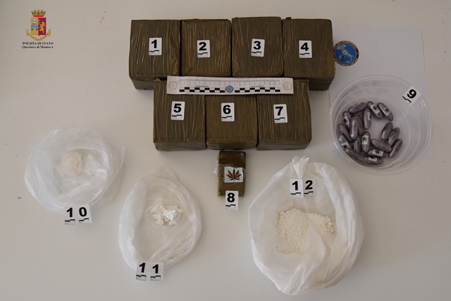 Spacciatore tunisino arrestato a Milano Rogoredo: nella sua abitazione a Mantova 9 chili di droga FOTO