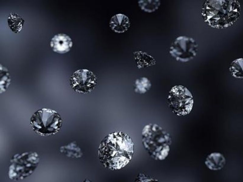 Diamanti truffa banche: centinaia di truffati nella Bassa, ma anche vip come Vasco e Panicucci