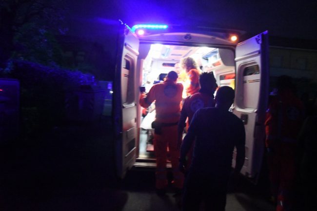 Si sente male al lavoro, soccorsa 31enne SIRENE DI NOTTE