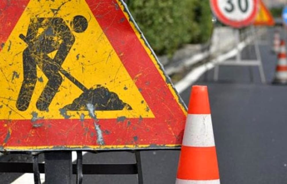 Lavori in corso a Marmirolo, chiusa la pista ciclabile