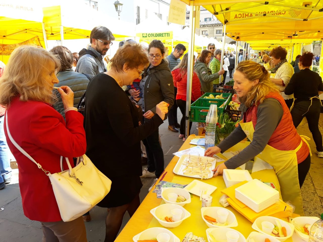 Mercato Campagna Amica Mantova: il bio conquista il Lungorio
