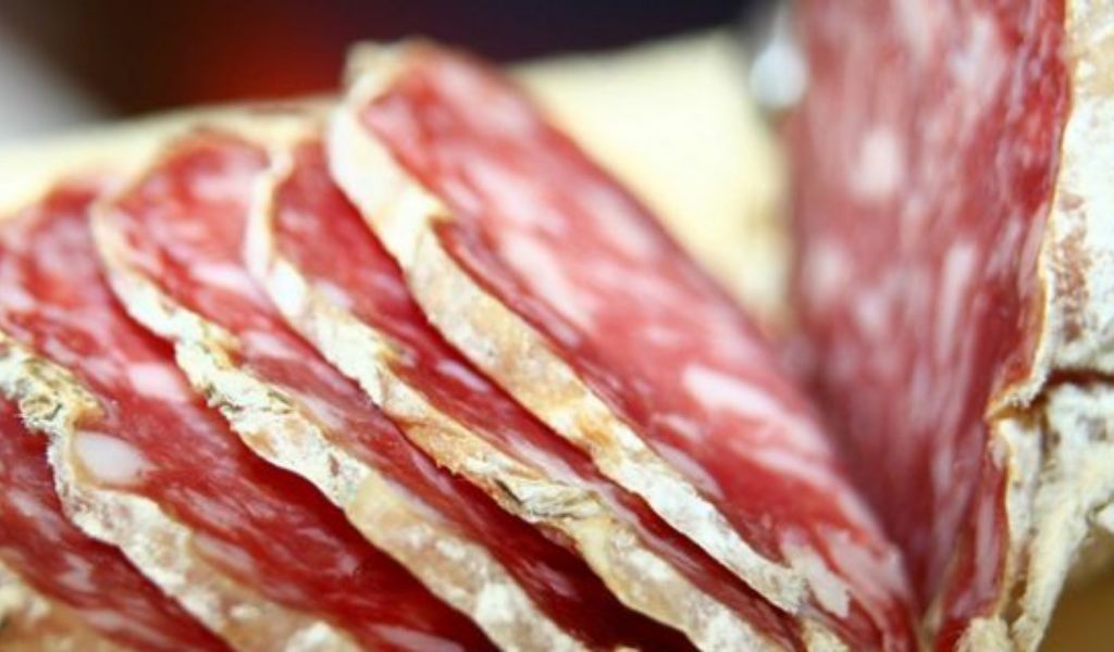 Salame mantovano a rischio salmonella, scatta il richiamo