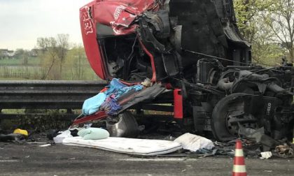 Traffico in A4, 14 chilometri di coda per un grave incidente FOTO