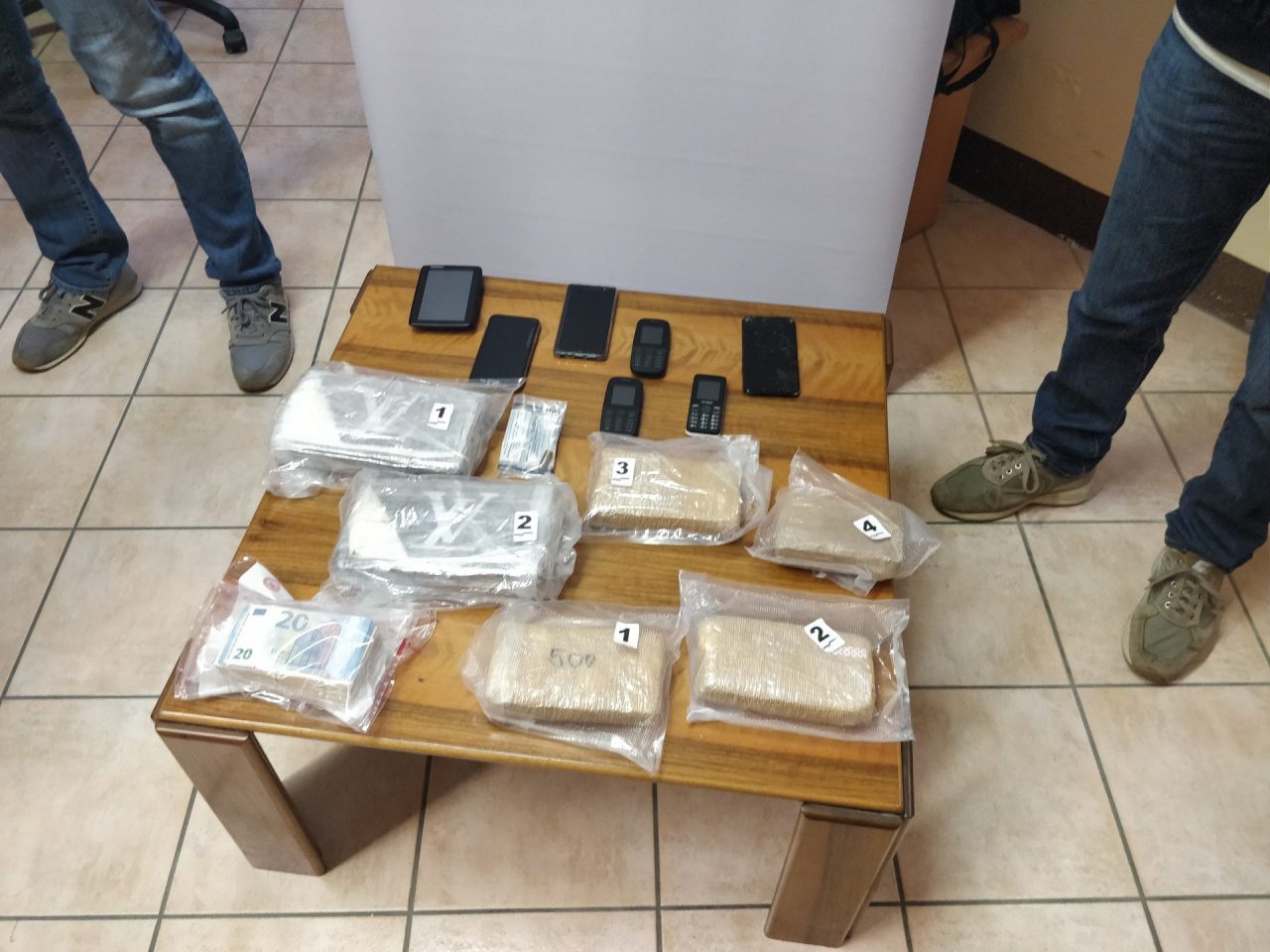 Maxi sequestro di droga e due arresti a Mantova VIDEO FOTO