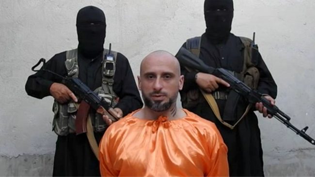 Rapito in Siria, giovane bresciano liberato torna a casa… e finisce ai domiciliari