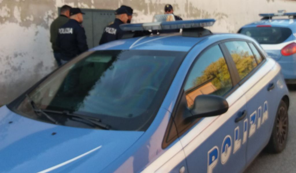 Si intrufola in fabbrica per rubare cavi di rame, arrestato