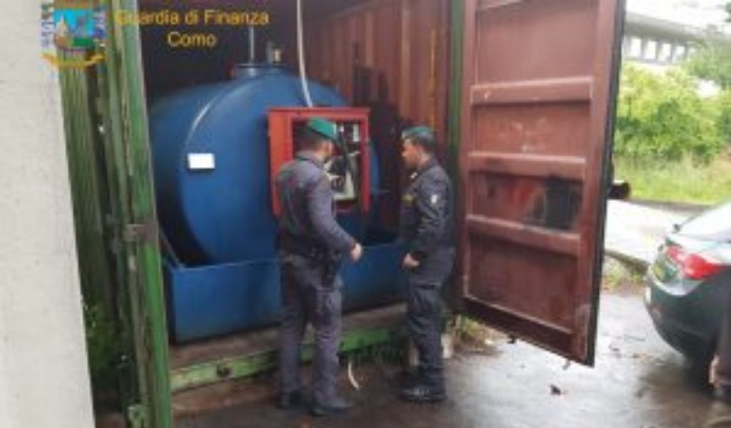 Benzinaio abusivo vendeva il carburante a poco più di un euro al litro VIDEO