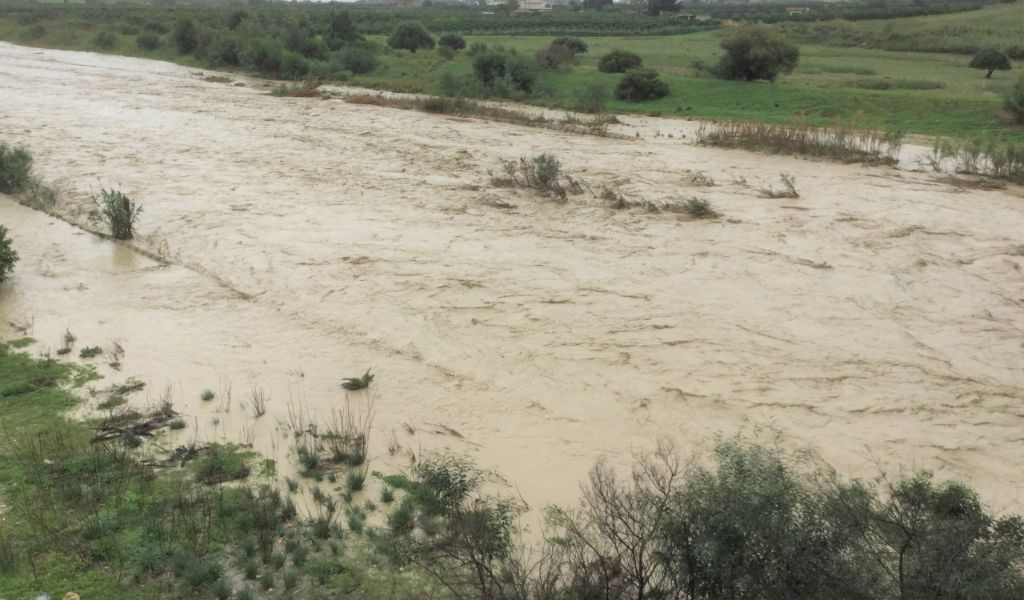 Fiume Secchia: codice arancione per passaggio onda di piena