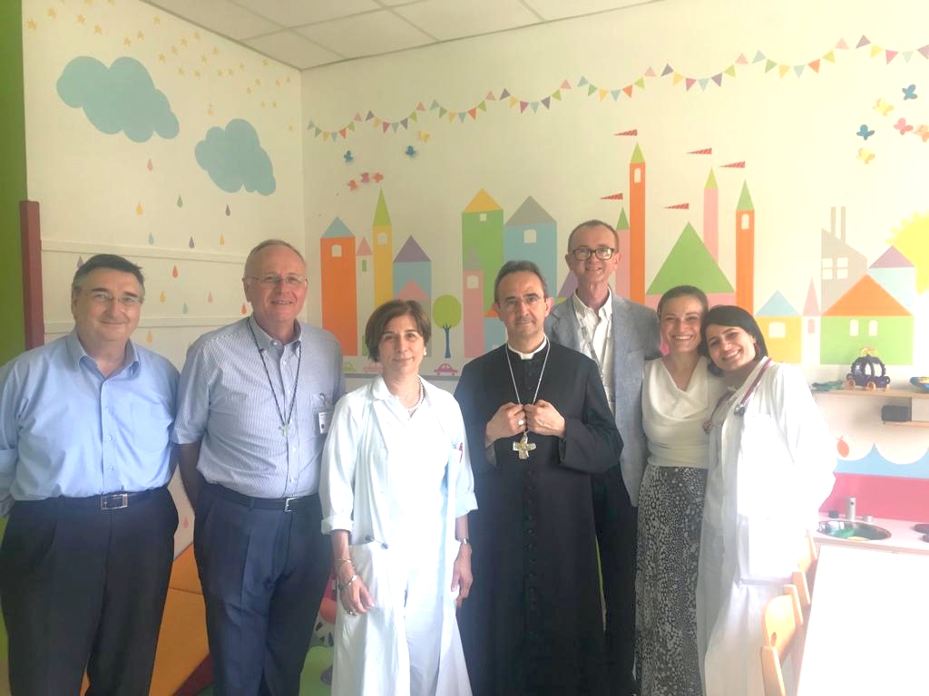 Il vescovo Busca in visita all’ospedale di Pieve di Coriano