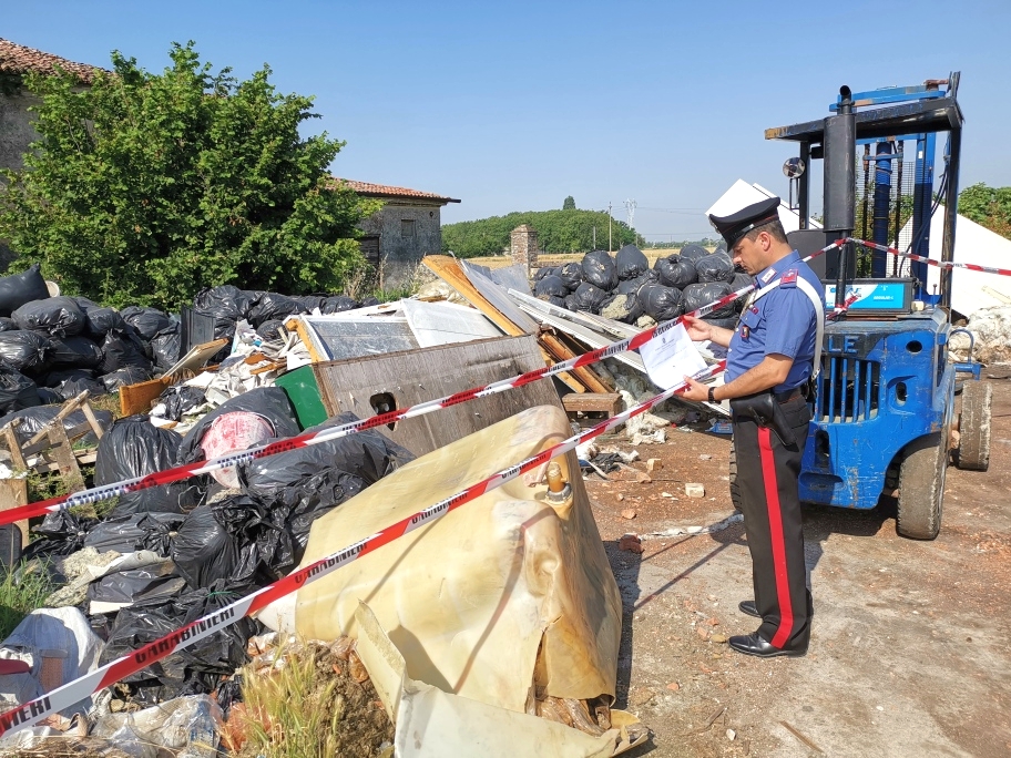 Discarica abusiva a Ostiglia: denunciato un 47enne