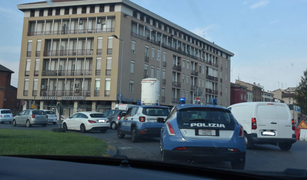 Controllati money transfer e sale slot: 3 stranieri espulsi