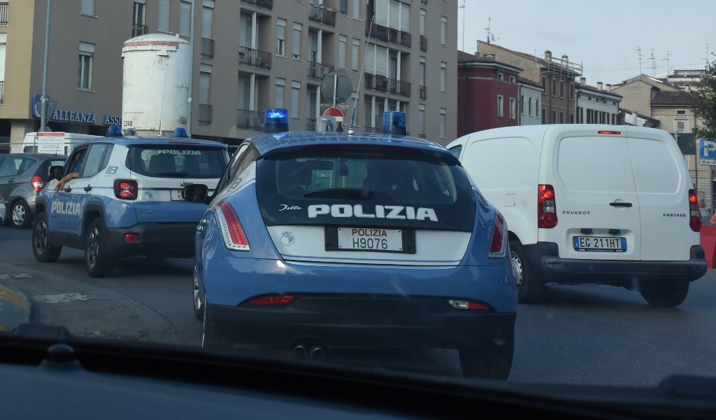 Controlli nelle zone a rischio: espulsioni e revoche di permesso di soggiorno
