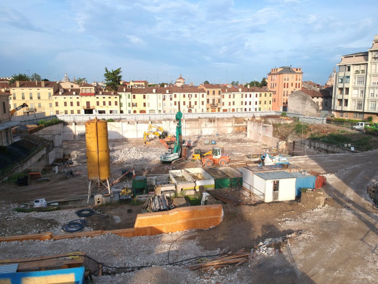 I lavori nella zona Mondadori, vicino al Mamu