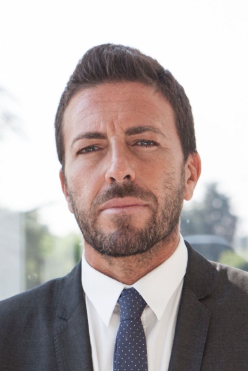 Il capo dona un bonus straordinario e ringrazia i dipendenti per l’ottimo lavoro: la sorpresa in busta paga