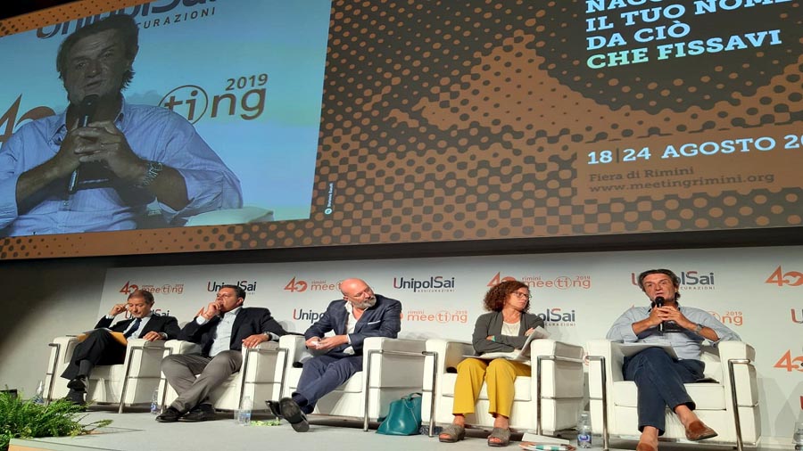 Autonomia Lombardia, Fontana al Meeting di Cl: “Non penalizza il Sud” VIDEO