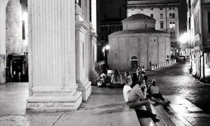 Sabato alcolico: minorenne privo di sensi in piazza Mantegna